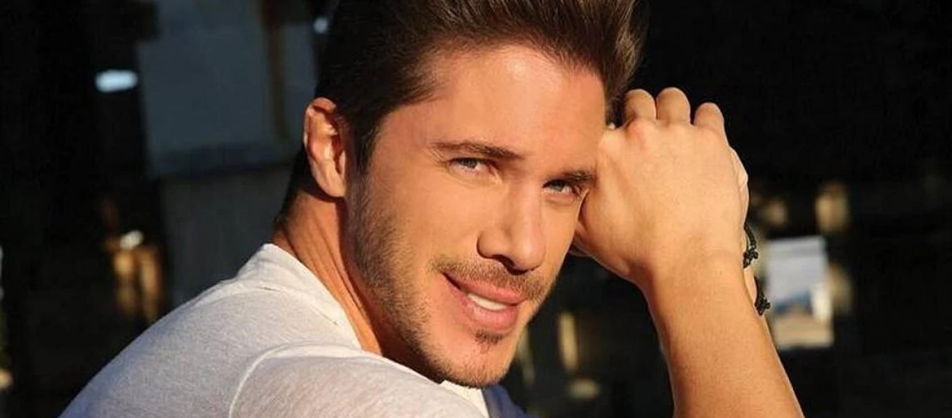 Ξεπέρασε με ευκολία την ελαφρά νόσηση από COVID-19 ο ανεμβολίαστος Νίκος Οικονομόπουλος «βουλώνοντας στόματα»